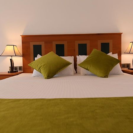 Seasons Hotel Kurunegala Exterior photo