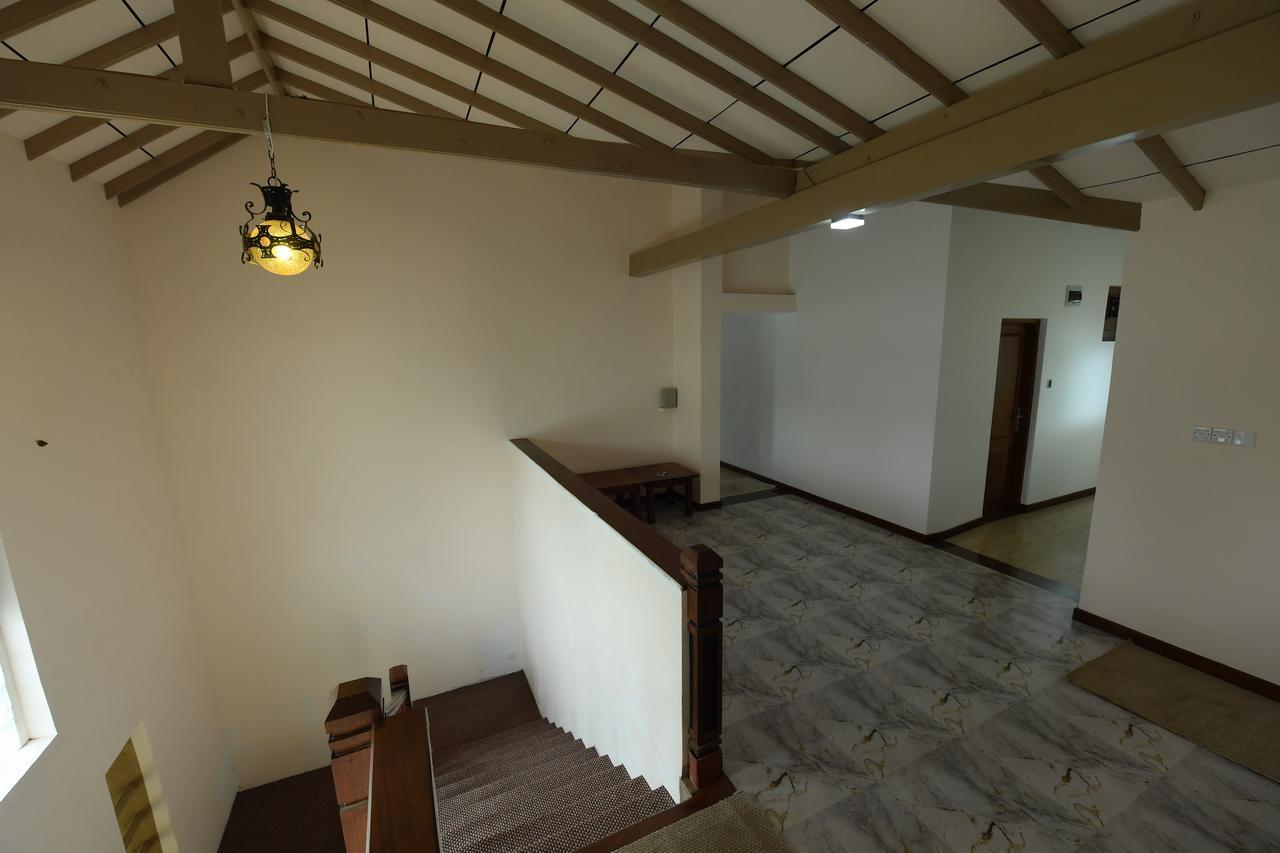 Seasons Hotel Kurunegala Exterior photo
